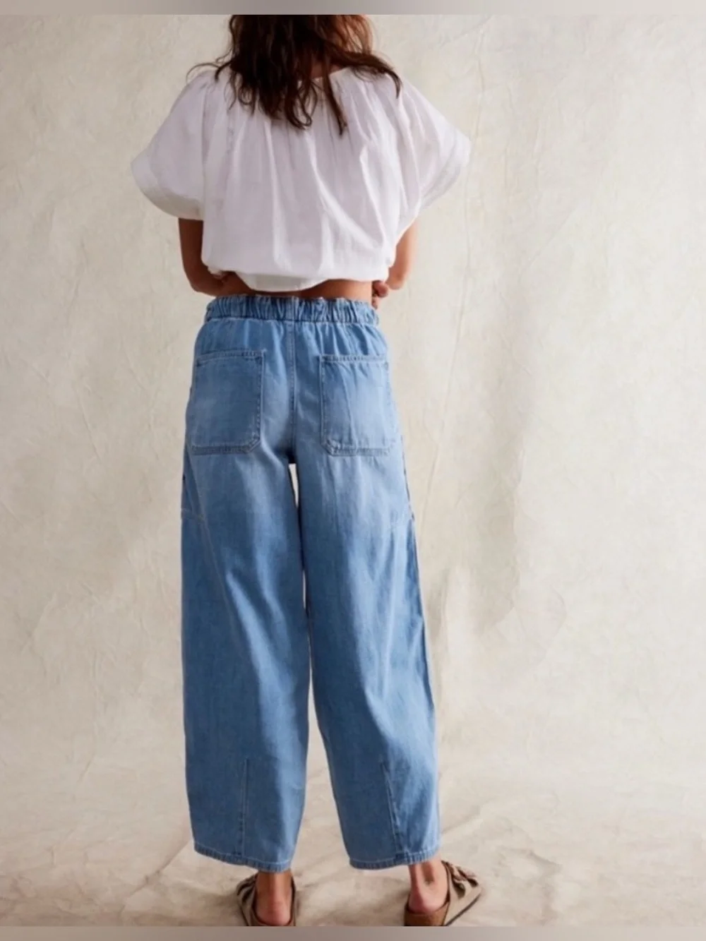 NWOT Free People We The Free Silverton Pull-On Barrel Jeans - blue - SMALL